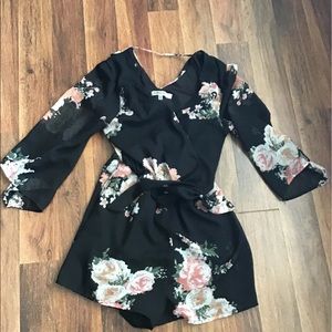 Short Floral Romper Medium
